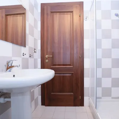 Exclusive In Center Le Cicale Ai Rolli Apartament